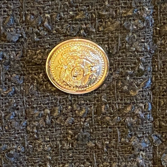 Elegant Black Button-Detail Skirt - Picture 6 of 10